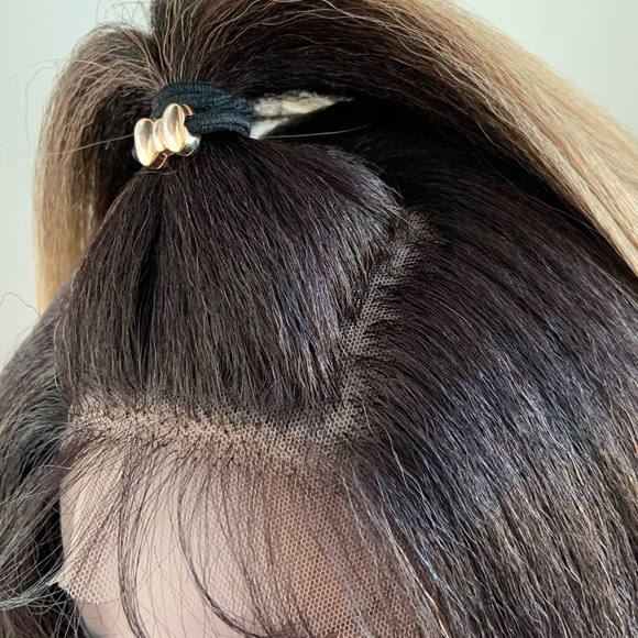 Very Pretty Ombre Golden Premium Fiber 4x4 Lace Front Wig - Picture 4 of 8